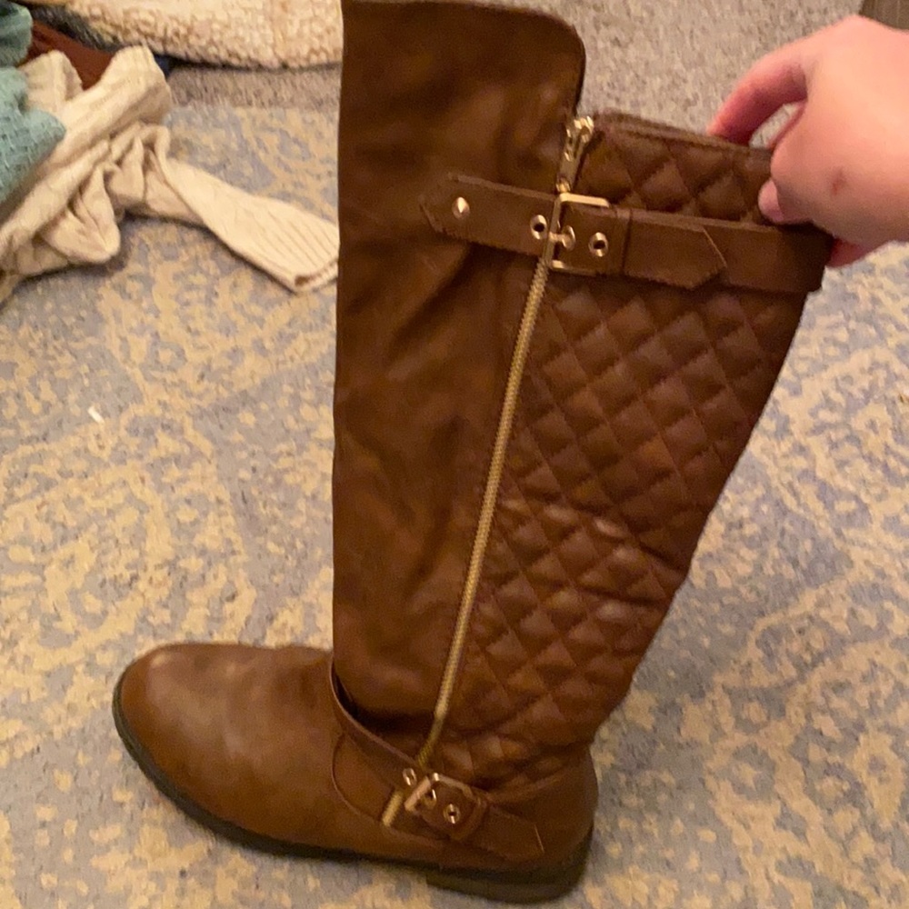 Quilted boots